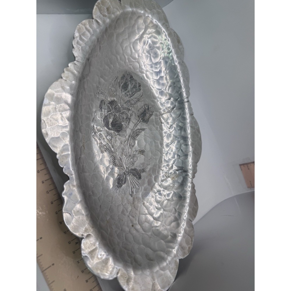 Vtg Rodney‎ Kent Hammered Aluminum Tulip Tray 406 Hand Wrought Creations 12.5x8"